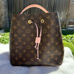 EUC Louis Vuitton NeoNoe Handbag Monogram Canvas MM Brown Rose Poudre $2030